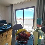 Avanita Ocean View Apartment