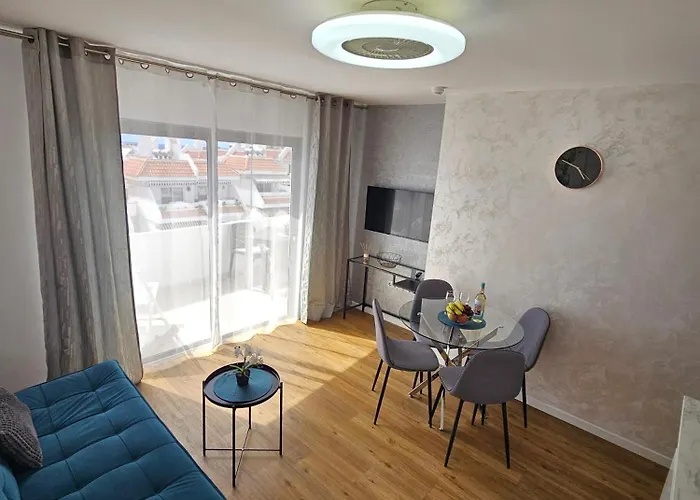 Апартаменты Avanita Ocean View